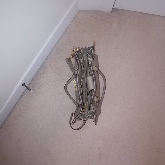 Michael Kors Bag - Picture 4 of 4